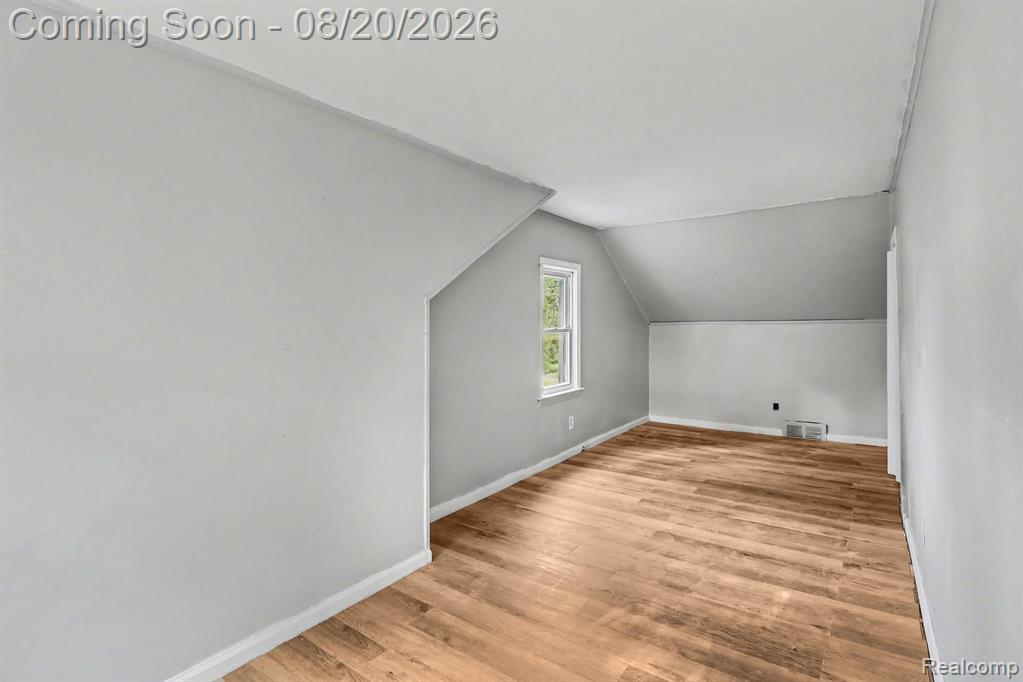 9636 Plainview Avenue Property Photo 15