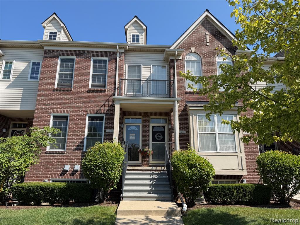 39186 Brookfield Drive Property Photo 1