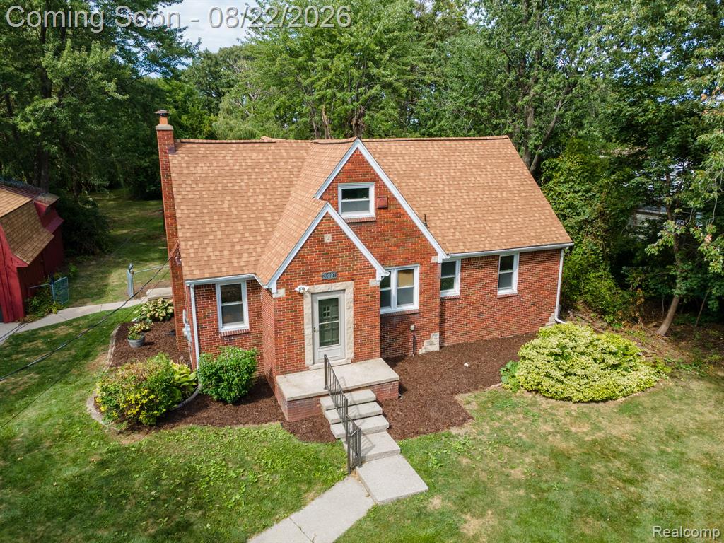 20997 Flora Street Property Photo 1