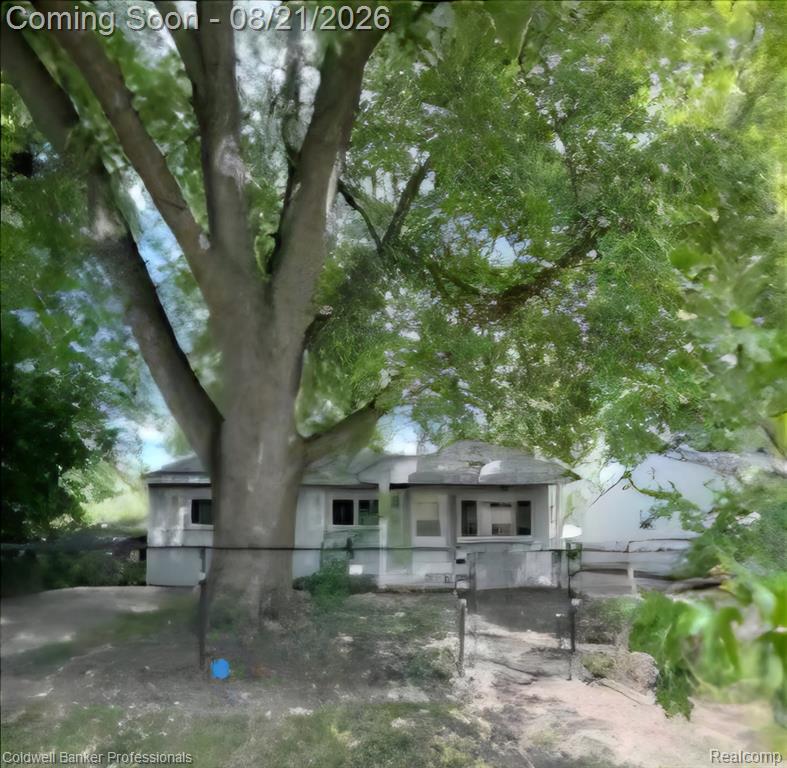 789 Gates Avenue Property Photo 1