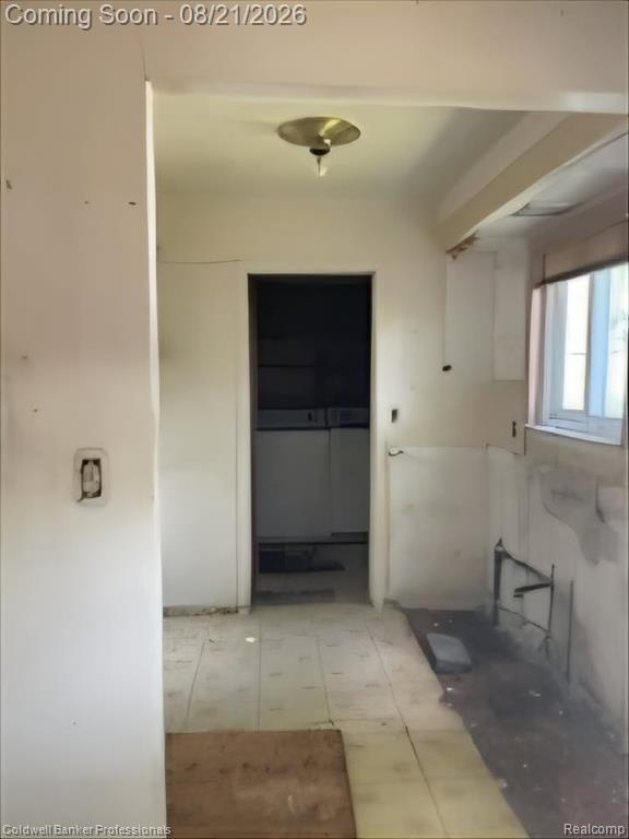 789 Gates Avenue Property Photo 8