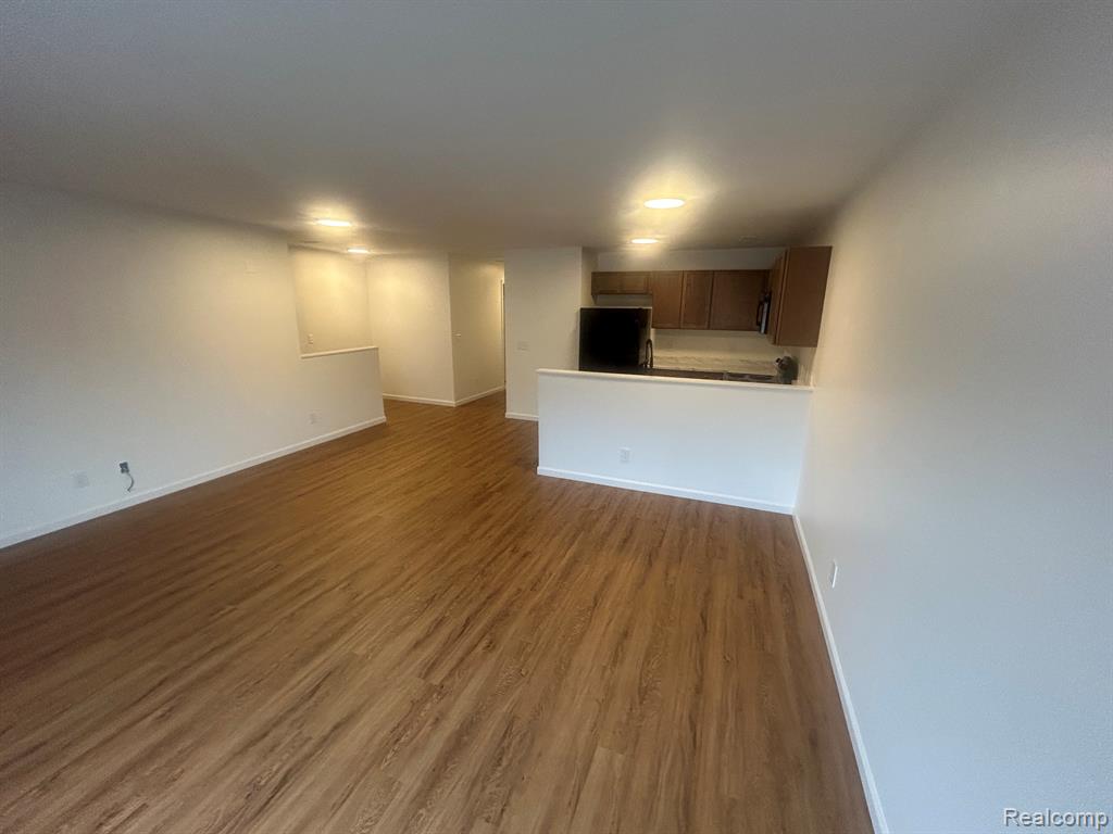 19 Eden Park Property Photo 3
