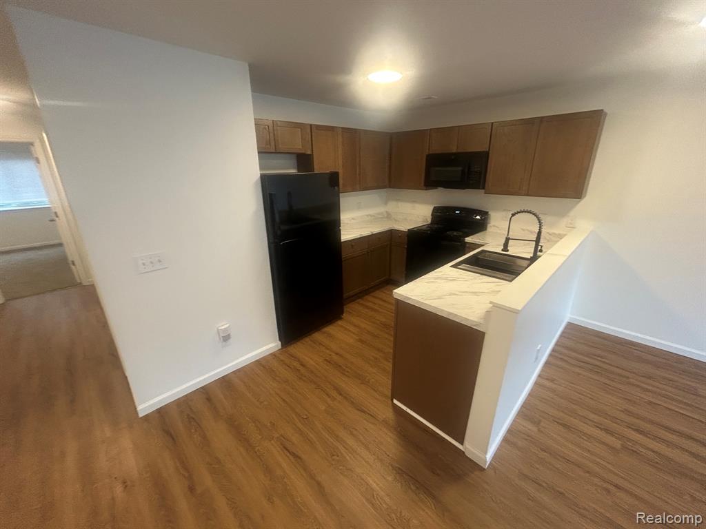 19 Eden Park Property Photo 4