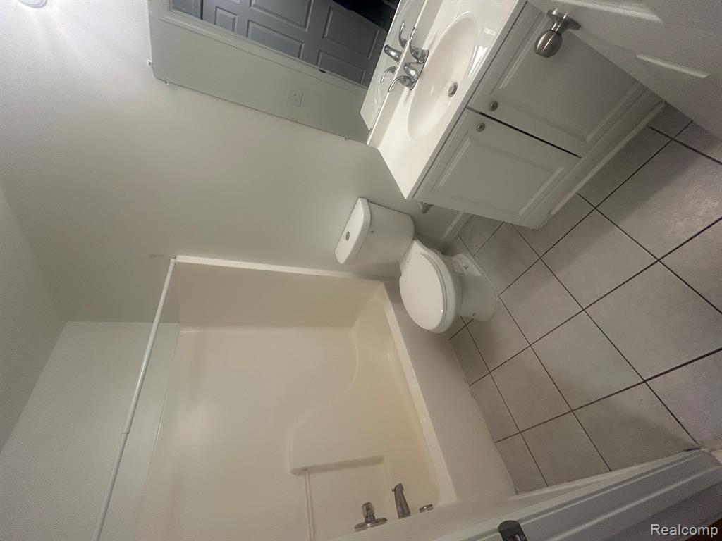 19 Eden Park Property Photo 8