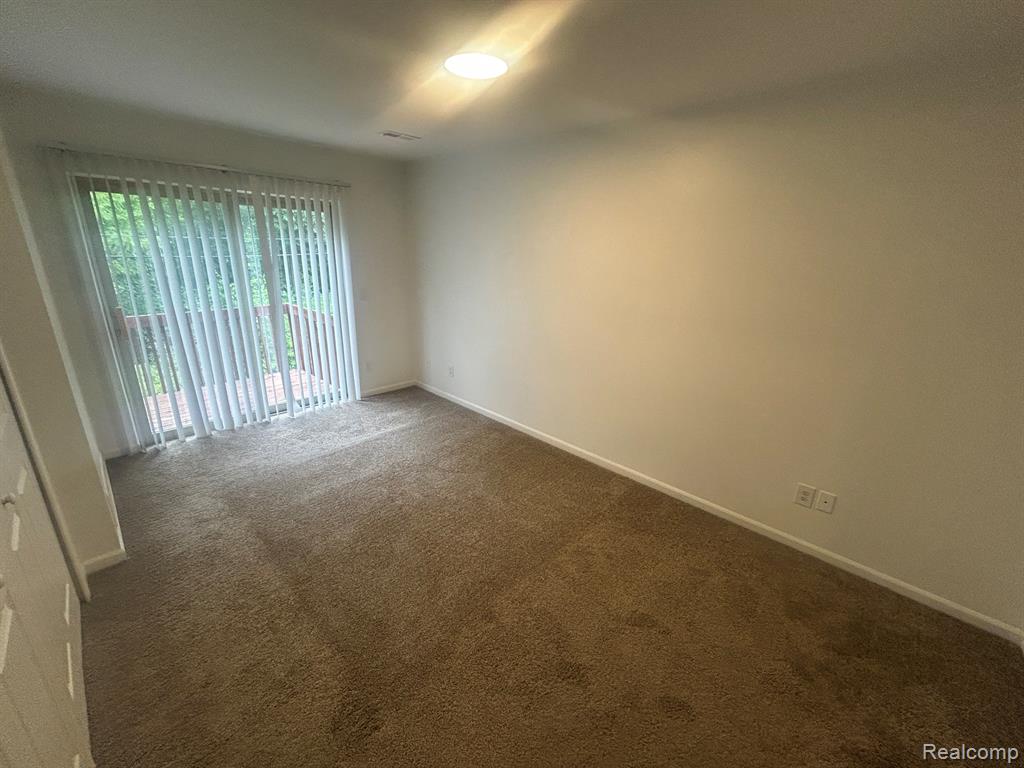 19 Eden Park Property Photo 10