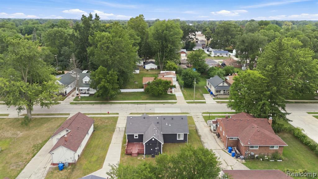25511 Dartmouth Street Property Photo 31