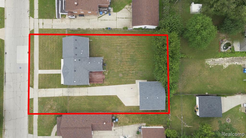 25511 Dartmouth Street Property Photo 32