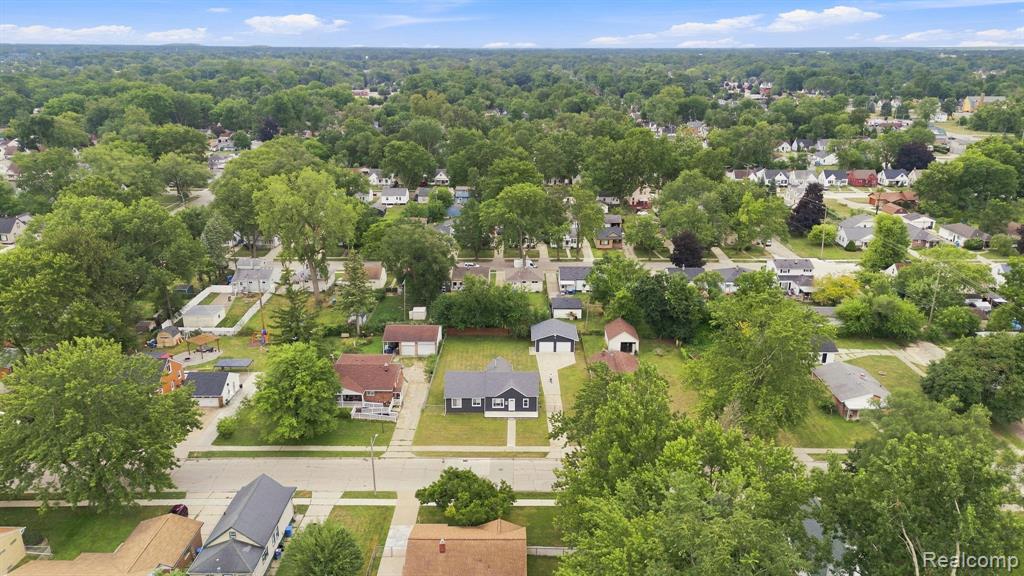 25511 Dartmouth Street Property Photo 34