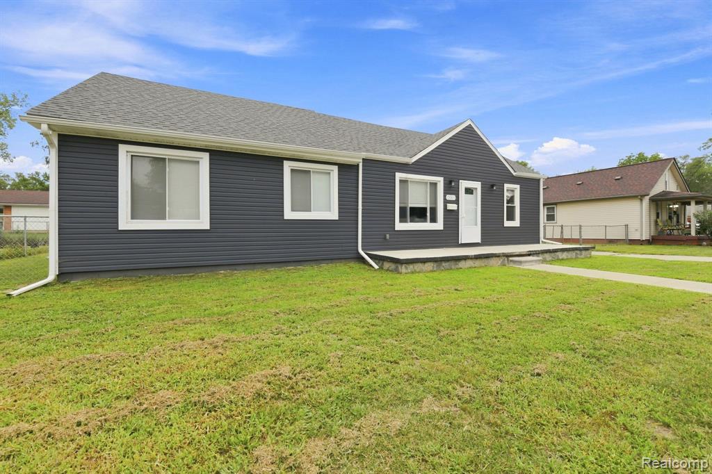 25511 Dartmouth Street Property Photo 36