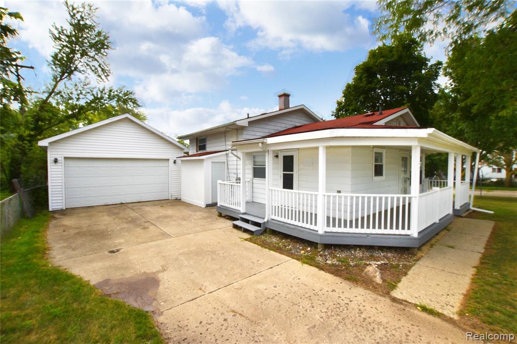 5825 Branch Road Property Photo 1