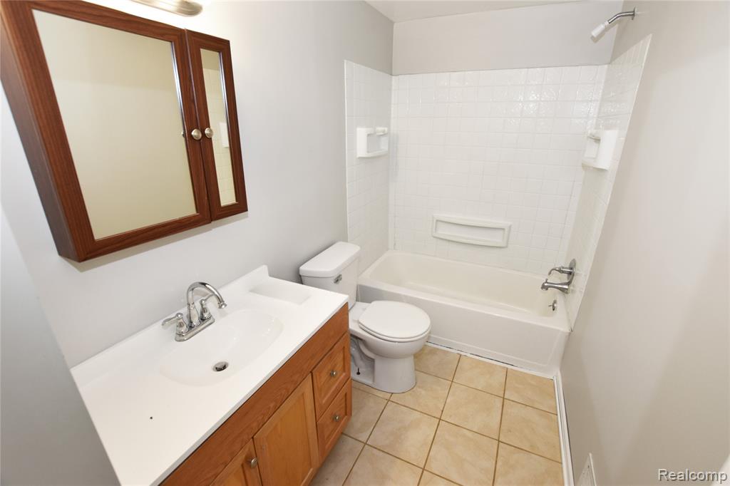 5825 Branch Road Property Photo 10