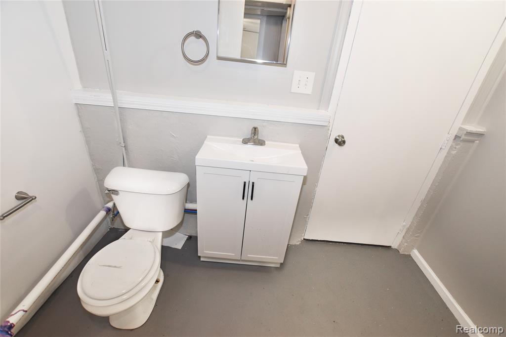5825 Branch Road Property Photo 11