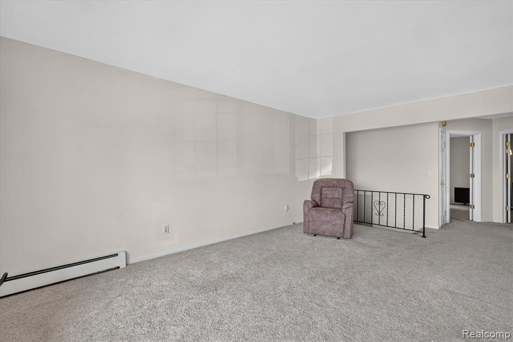 25325 Potomac Drive Property Photo 4