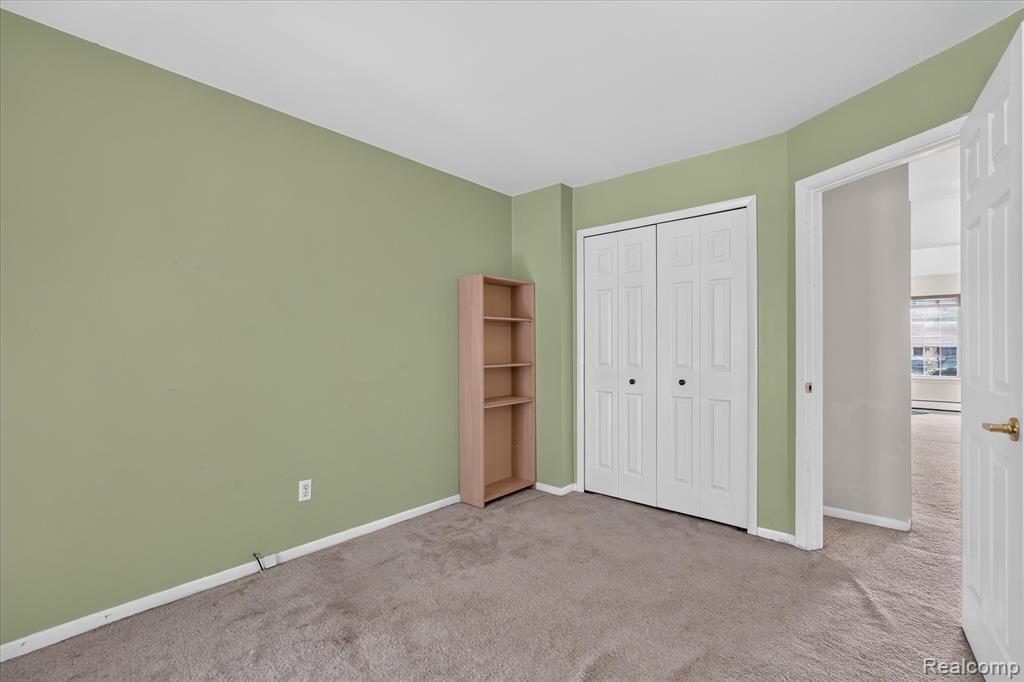 25325 Potomac Drive Property Photo 12