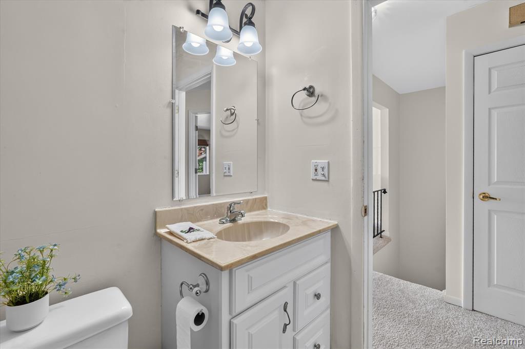 25325 Potomac Drive Property Photo 13