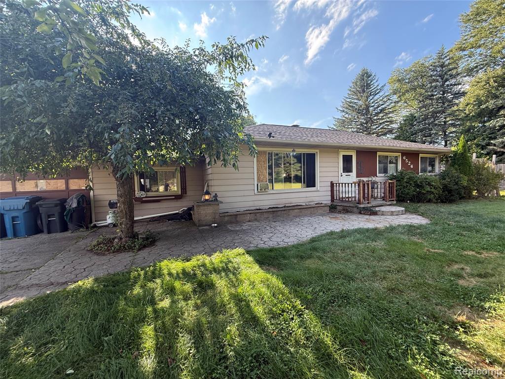 6526 W State Road Property Photo 1