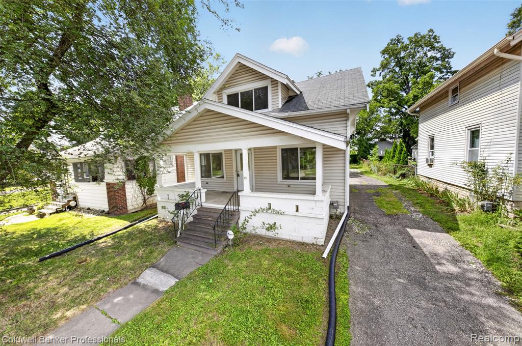 43 Dwight Ave Avenue