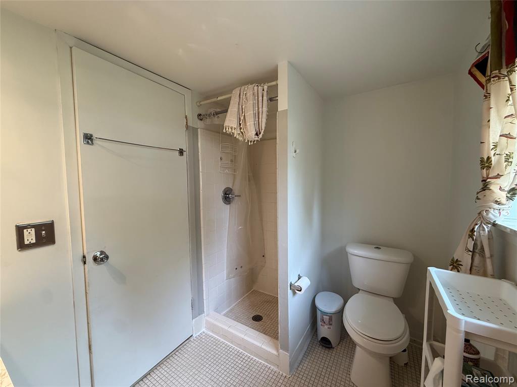 2356 Hinge Drive Property Photo 23