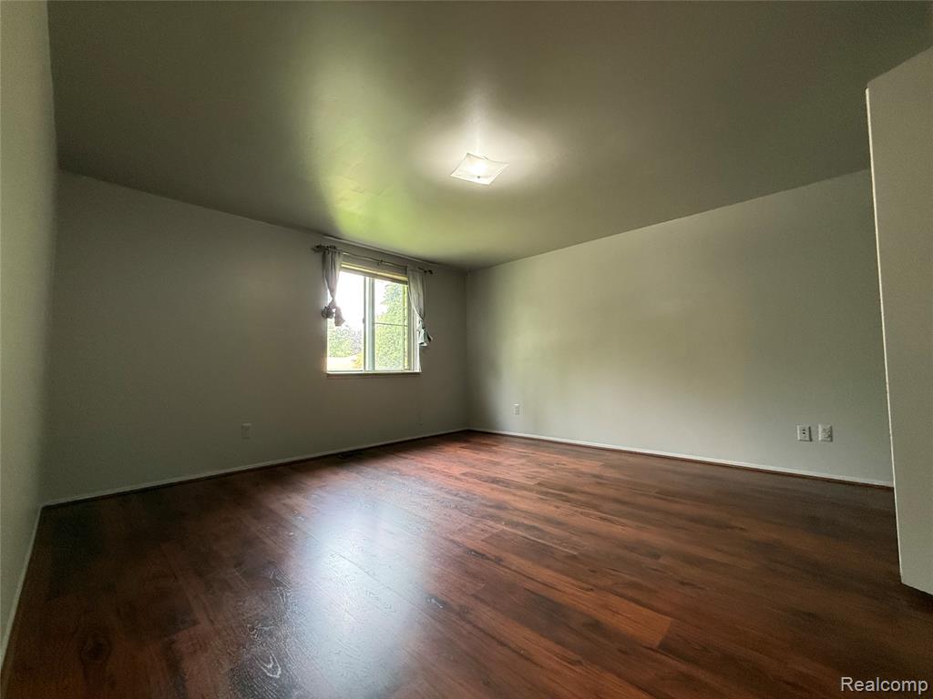 2356 Hinge Drive Property Photo 24