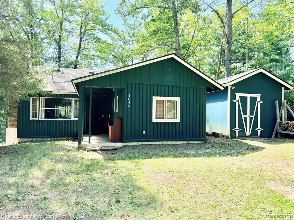 5049 Stark Drive