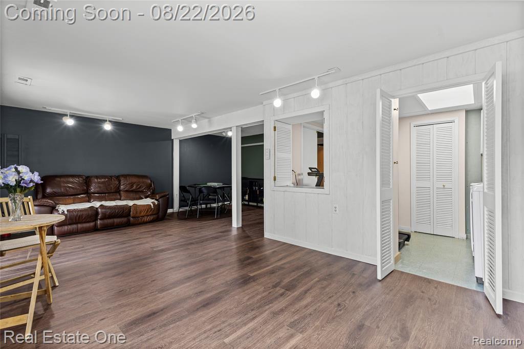 732 Hamilton Court Property Photo 27