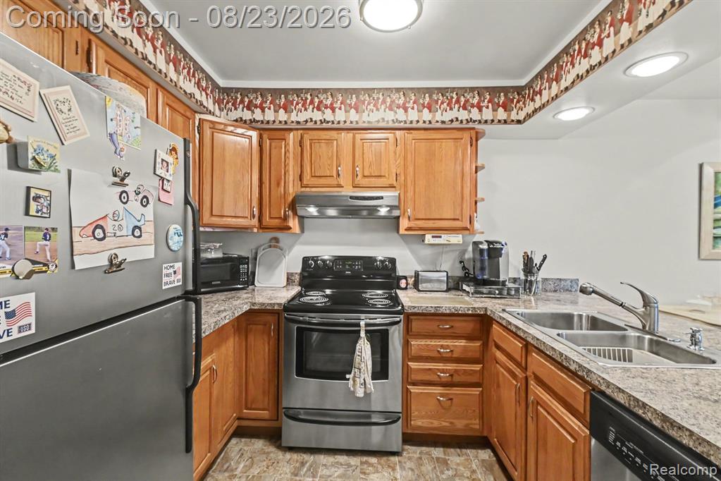 1345 Shire Court Property Photo 8
