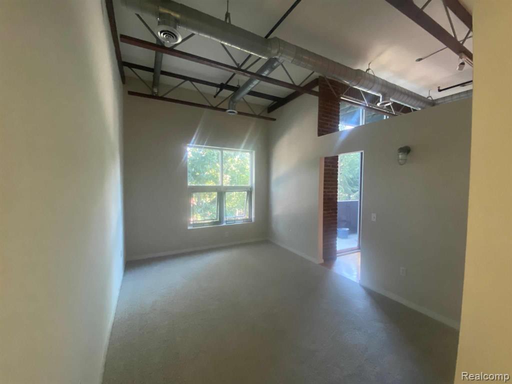 614 S Troy Street Property Photo 14