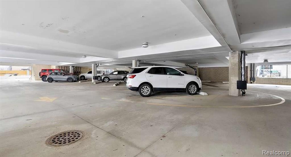 614 S Troy Street Property Photo 27
