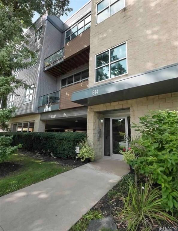 614 S Troy Street Property Photo 29