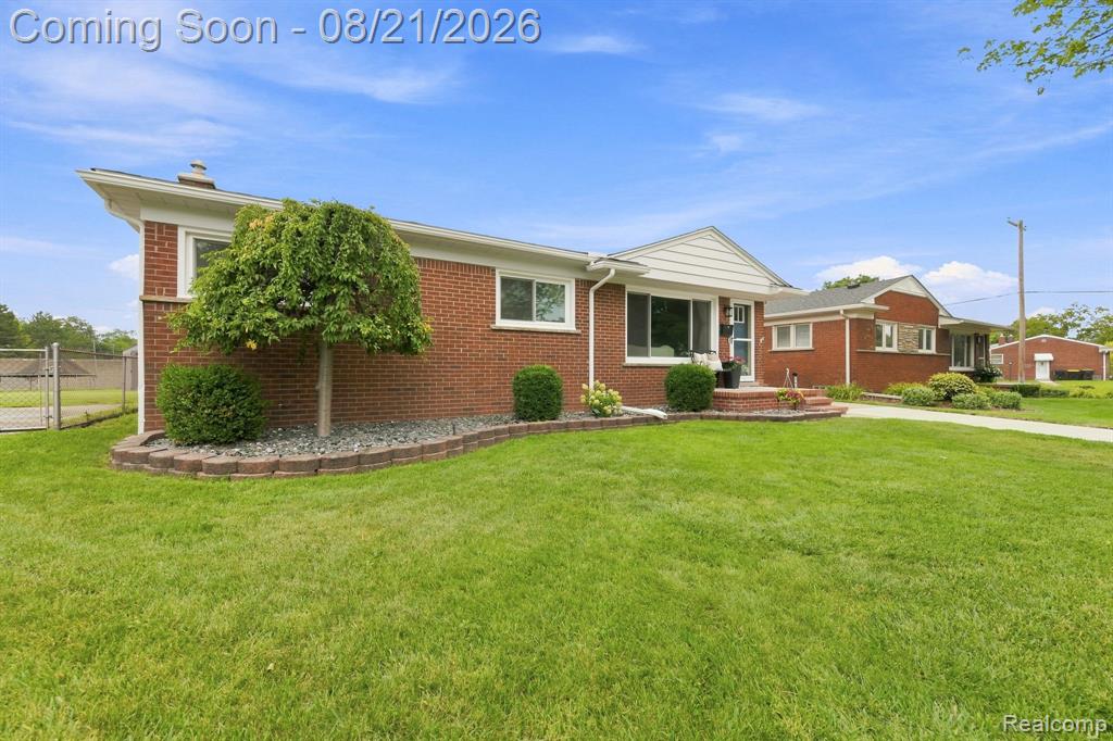 2465 Marian Drive Property Photo 3