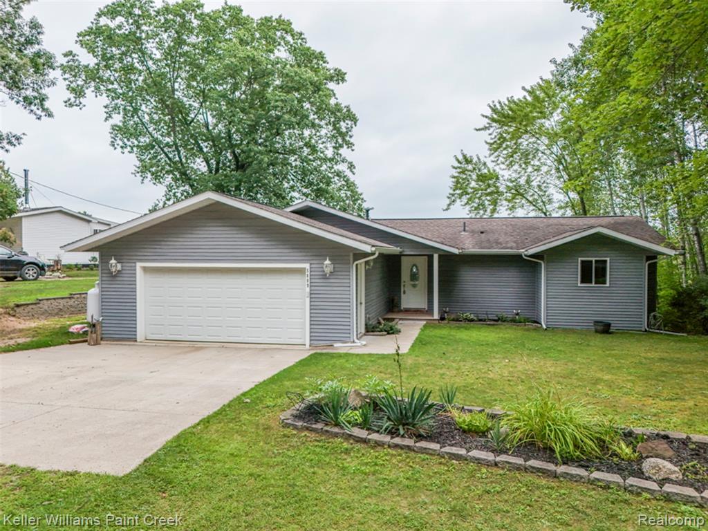 5889 Raymond Drive Property Photo 1