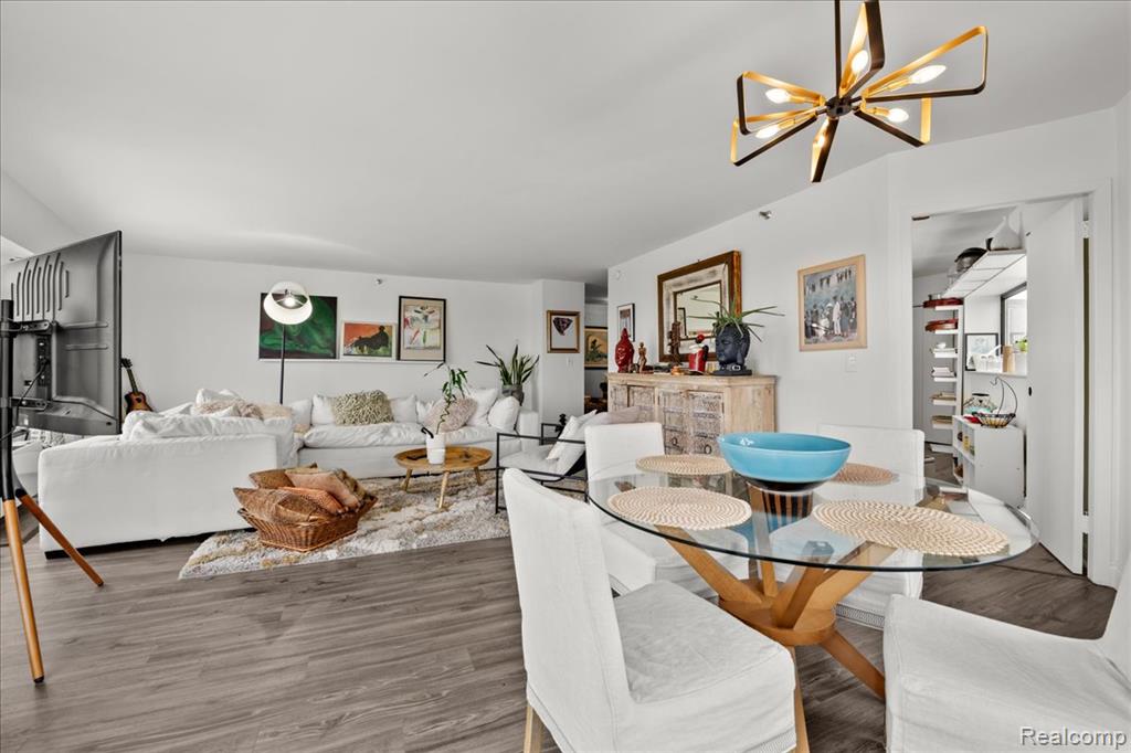 5000 Town Center Property Photo 4