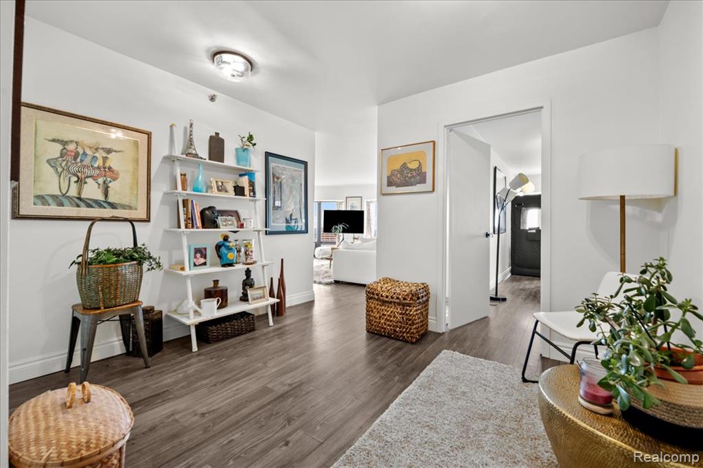 5000 Town Center Property Photo 10