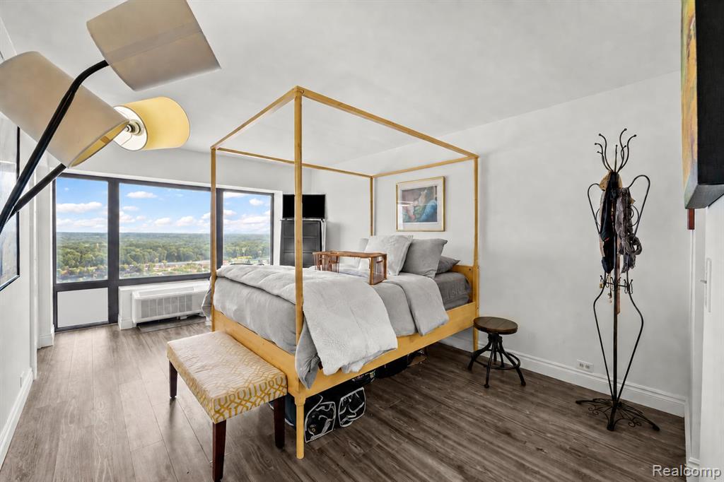 5000 Town Center Property Photo 12