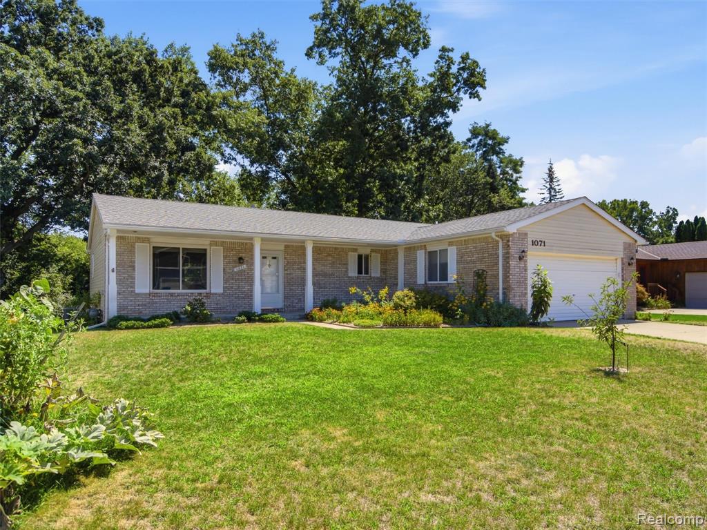 1071 Meadowlark Drive Property Photo 1