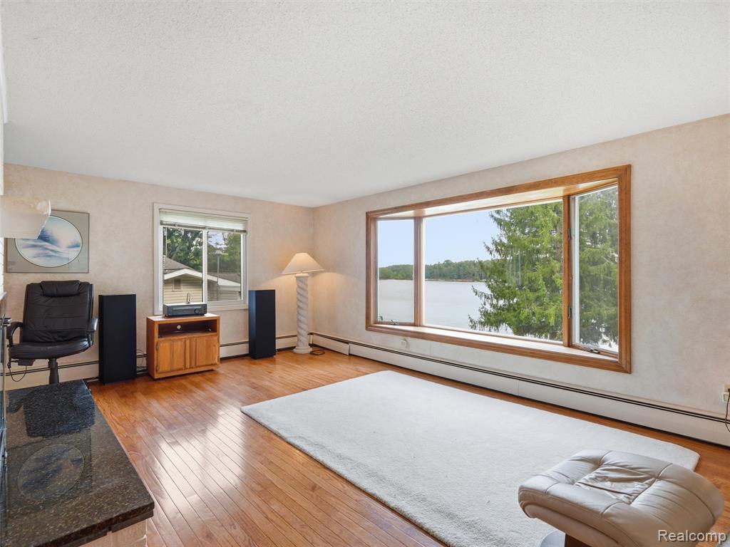 7416 Ledgewood Drive Property Photo 6
