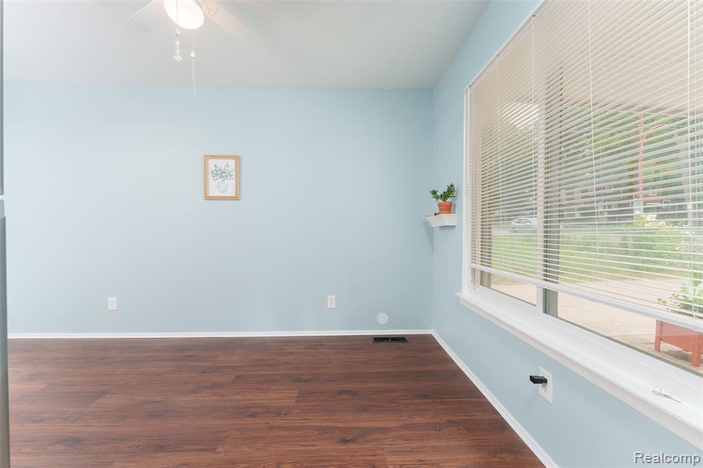 1200 S Holmes Street Property Photo 10