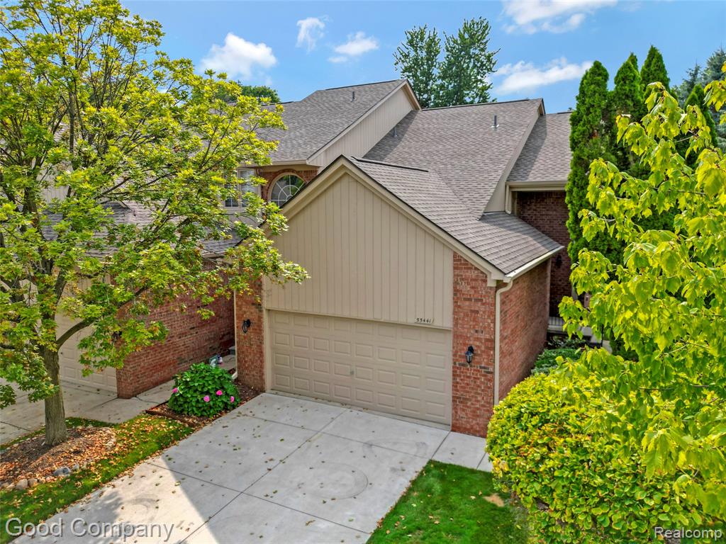 55441 Boardwalk Drive Property Photo 1