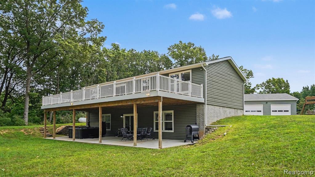 317 Elio Property Photo 5