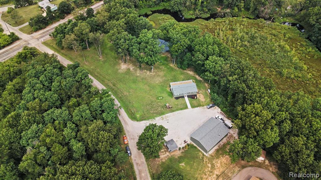317 Elio Property Photo 45