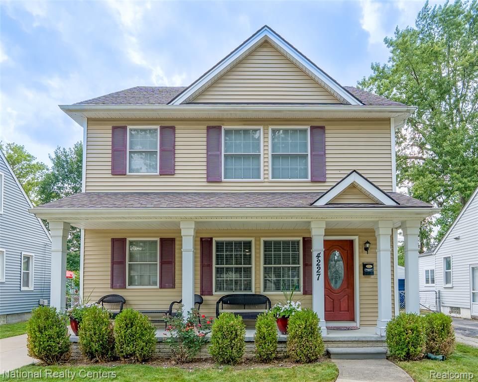 4227 Buckingham Avenue Property Photo 1