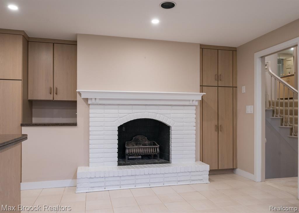 25461 Tweed Drive Property Photo 13