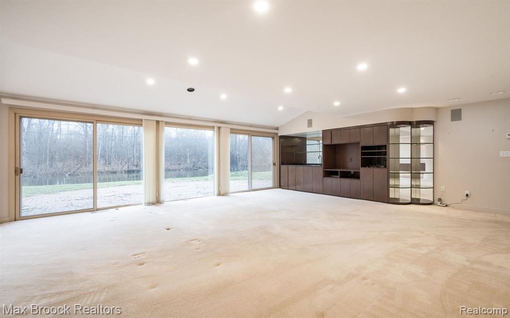 25461 Tweed Drive Property Photo 16