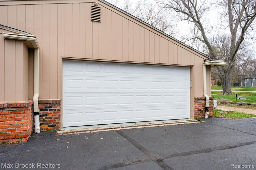 25461 Tweed Drive Property Photo 41
