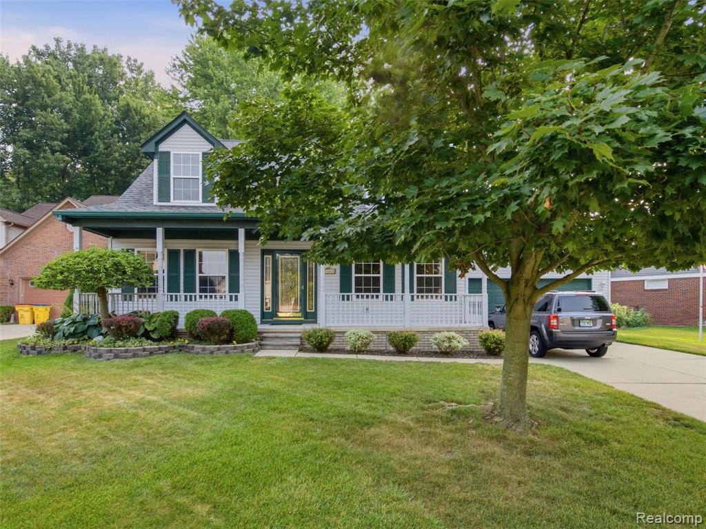 54608 Beacon Cove Circle Property Photo 1