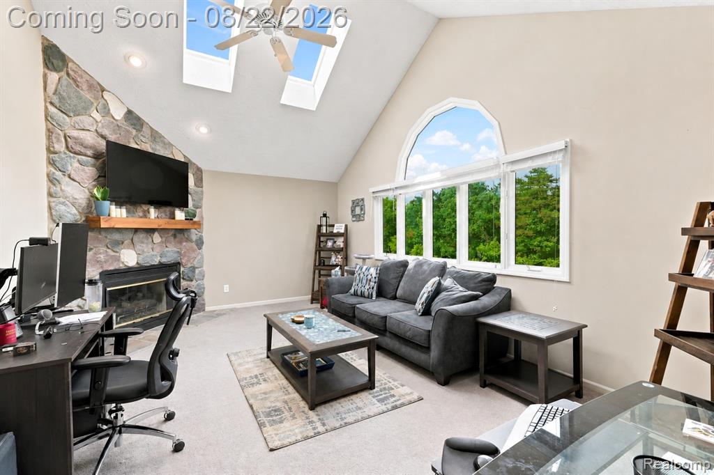 6523 Ridgeview Drive Property Photo 3