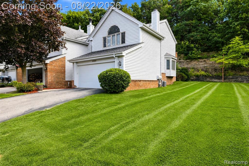 6523 Ridgeview Drive Property Photo 6