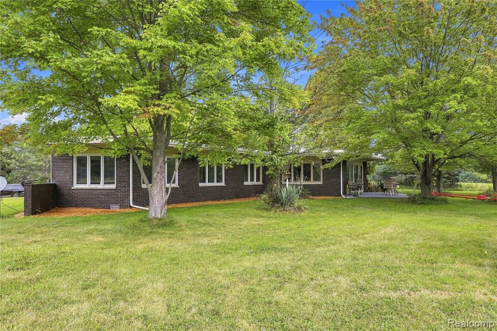 7386 Dean Road Property Photo 2