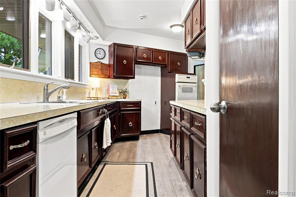 7386 Dean Road Property Photo 15