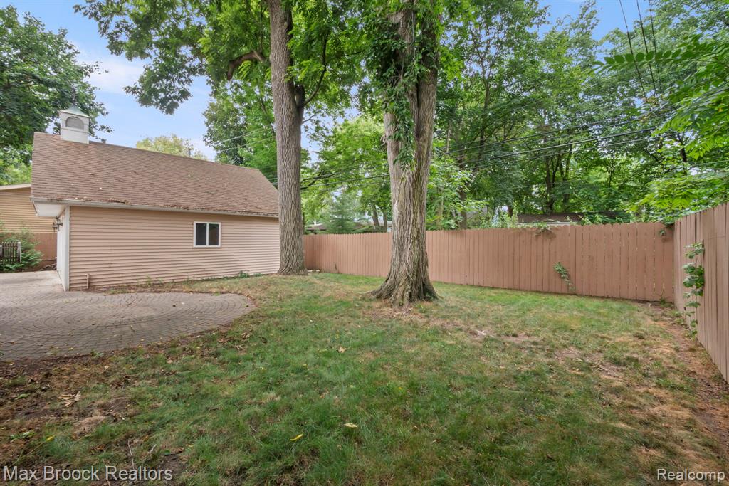 364 S Wing Street Property Photo 10